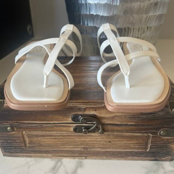 Franco Sarto Faux Leather Strappy Thong  Sandals in White - Picture 3 of 8